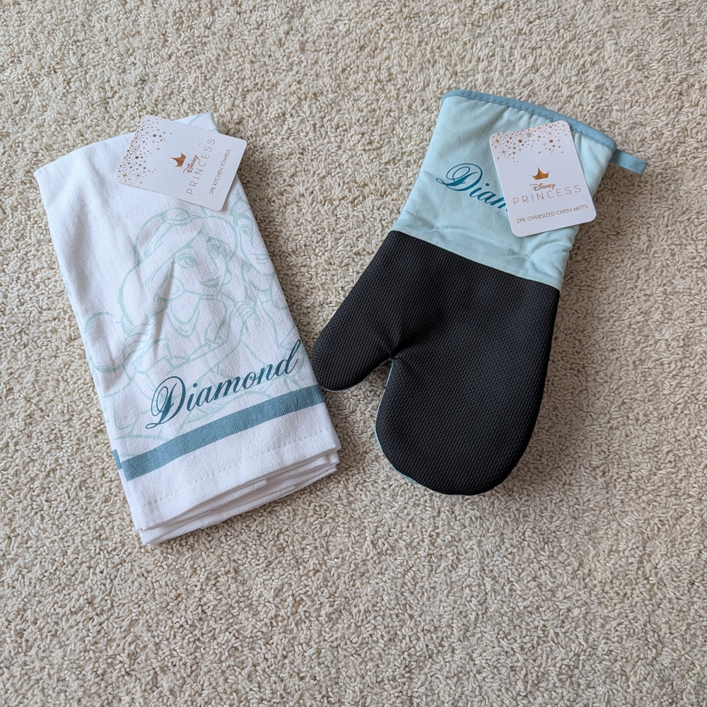 Disney Princess Jasmine Kitchen Towels/Oven Mitts